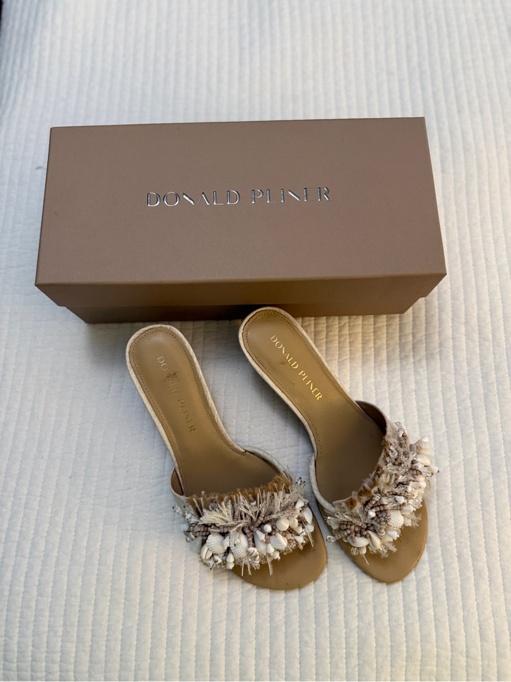 Donald J. Pliner Shell Embellished Slide Sandals Neutral Ivory Tan